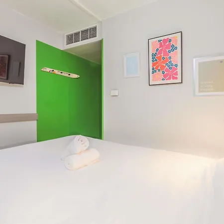 מלון Greet Hotel Annecy Cran-Gevrier By Accor 3*