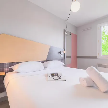 호텔 Greet Cran-gevrier By Accor