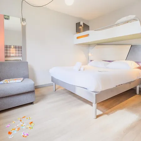 Greet Cran-gevrier By Accor 호텔 3*